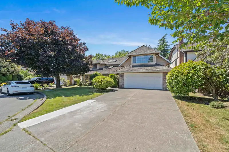 8311 SUNNYWOOD DRIVE - photo 2 of 30