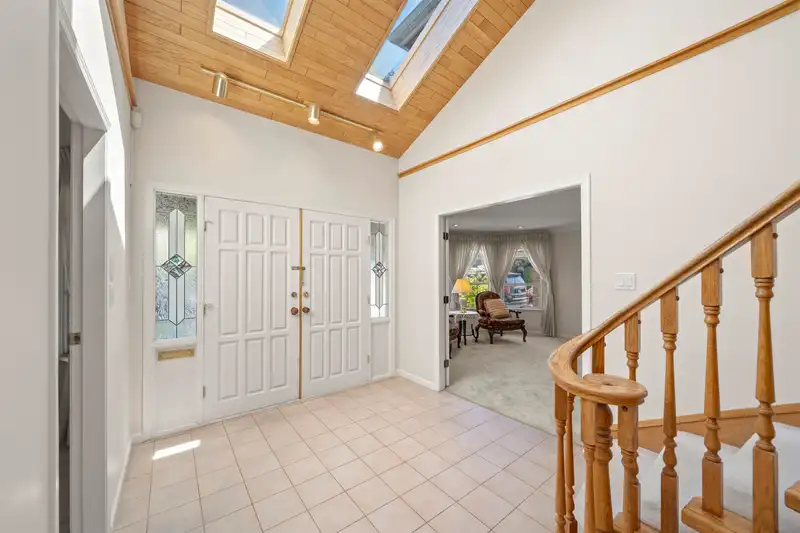 8311 SUNNYWOOD DRIVE - photo 4 of 30