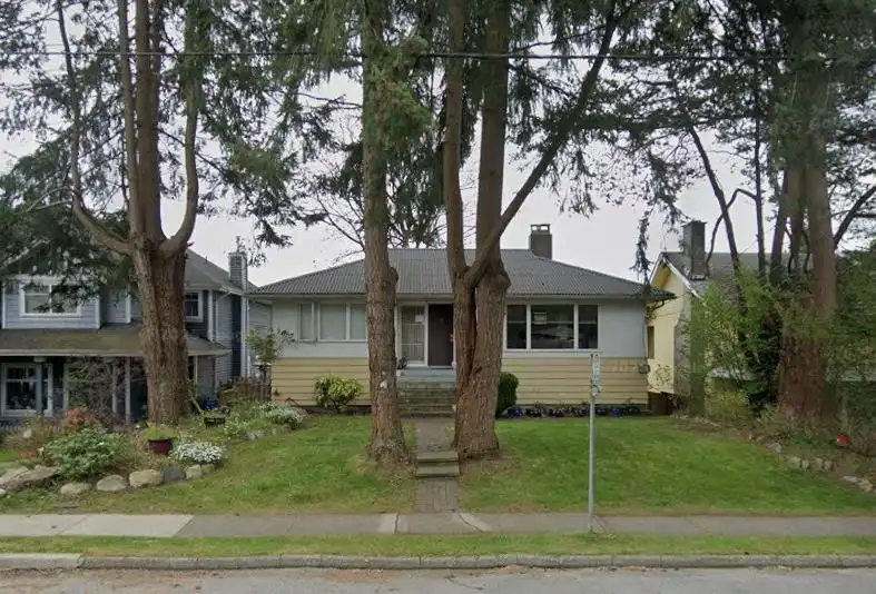 313 E 13TH STREET - photo 3 of 9