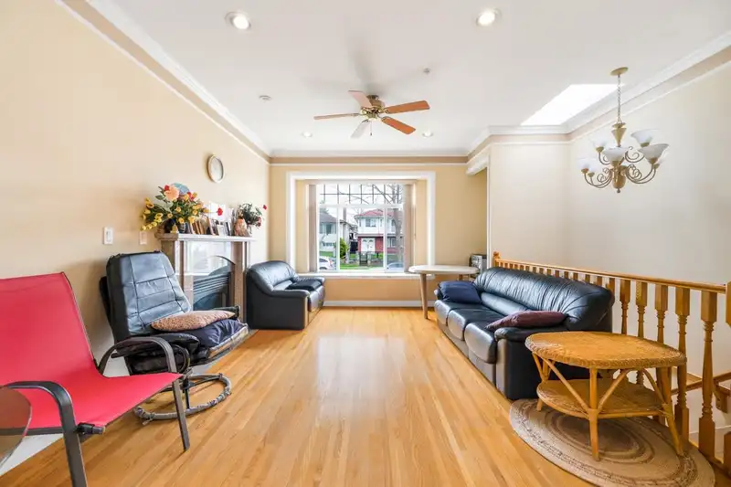 6815 CULLODEN STREET - photo 2 of 27