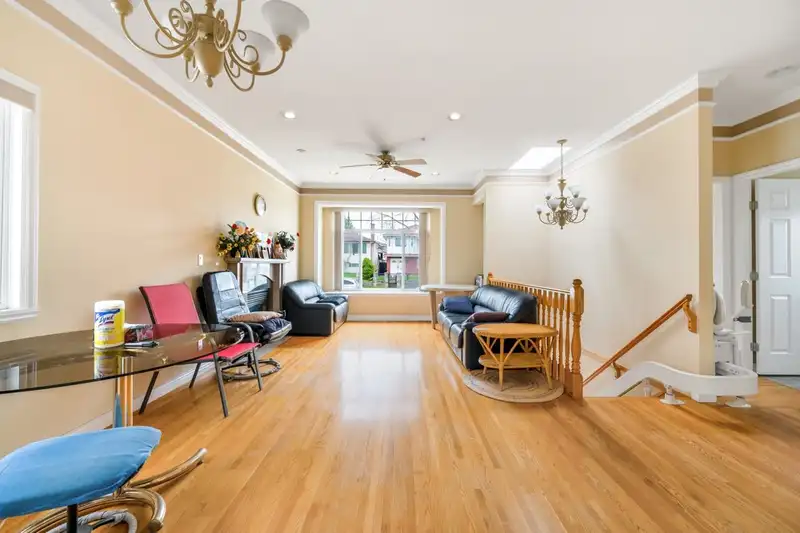 6815 CULLODEN STREET - photo 3 of 27