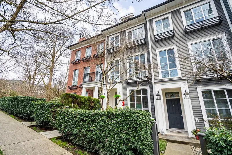 15 1245 HOLTBY STREET - photo 3 of 25