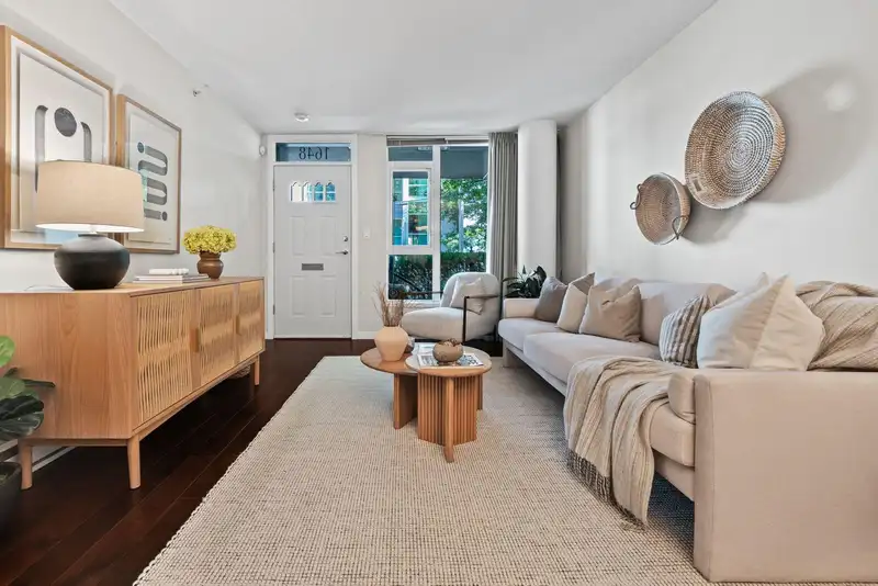 1648 W 7TH AVENUE - photo 4 of 31