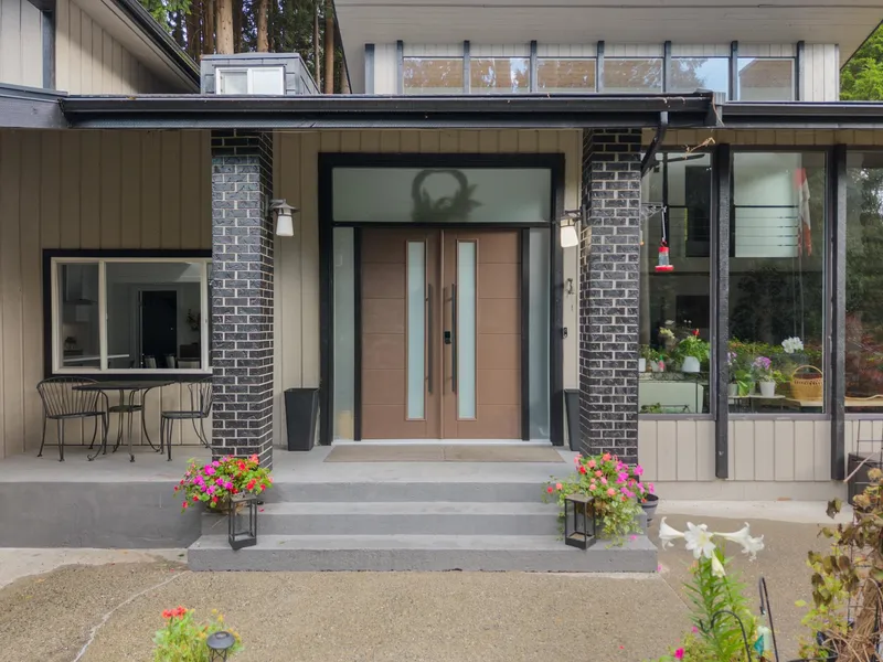 24411 56 AVENUE - photo 2 of 25