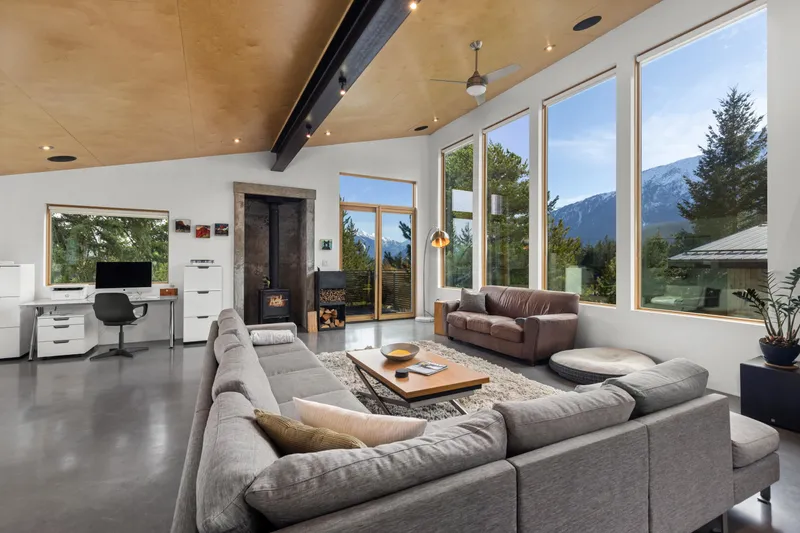 7465 DOGWOOD STREET - photo 2 of 25