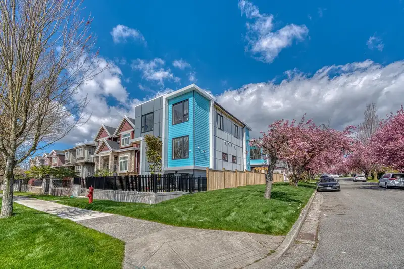 2 1495 E 58TH AVENUE - photo 1 of 24