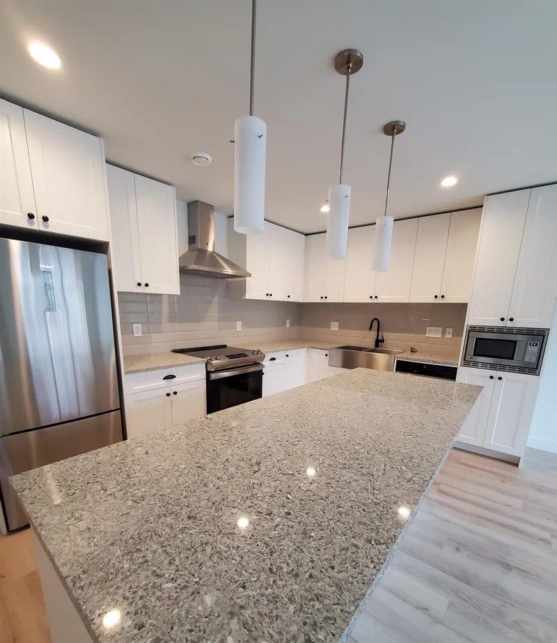 75 20487 65 AVENUE - photo 4 of 11