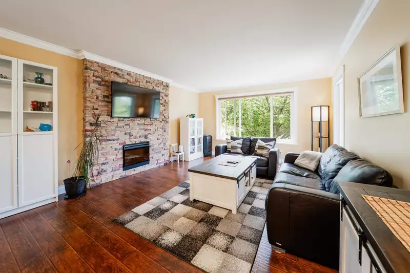 16199 13TH AVENUE - photo 2 of 40