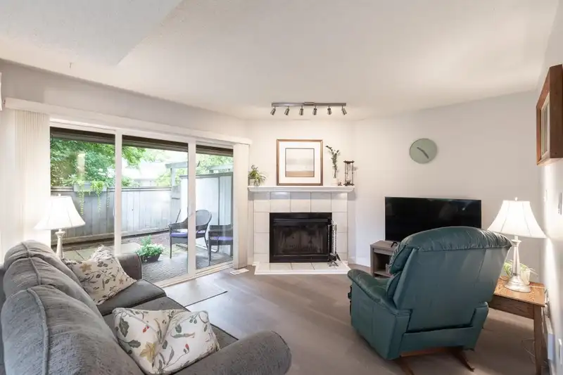 19 1174 INLET STREET - photo 2 of 25