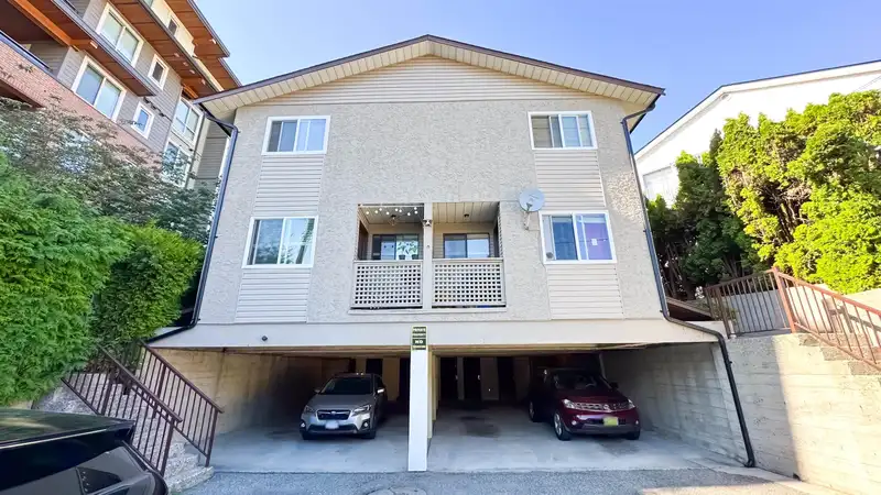 404 ROYAL AVENUE - photo 1 of 17