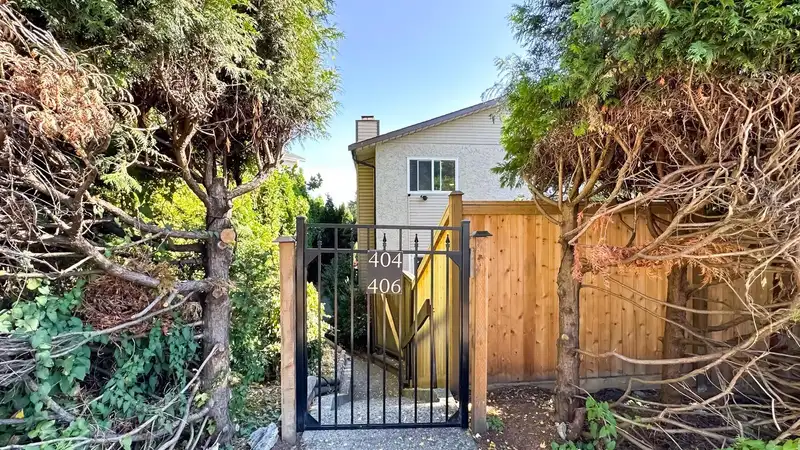 404 ROYAL AVENUE - photo 2 of 17