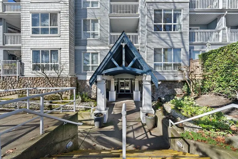 219 12633 NO. 2 ROAD - photo 1 of 25