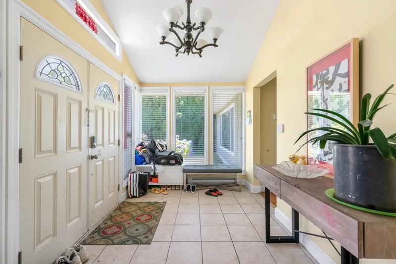 6511 GAINSBOROUGH DRIVE - photo 3 of 13