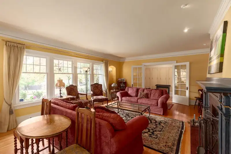 4588 MARGUERITE STREET - photo 4 of 21