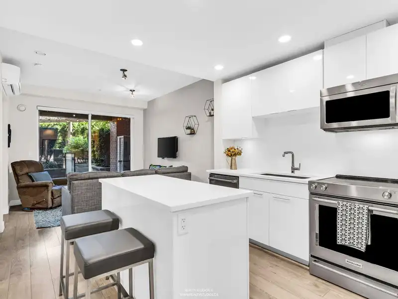 117 723 W 3RD STREET - photo 3 of 38