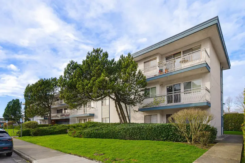 325 17707 57A AVENUE - photo 1 of 25