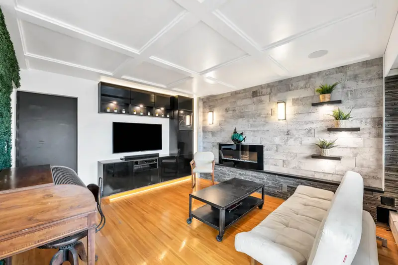 325 17707 57A AVENUE - photo 2 of 25