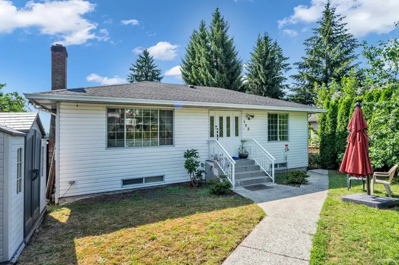 108 TENTH AVENUE - photo 2 of 39