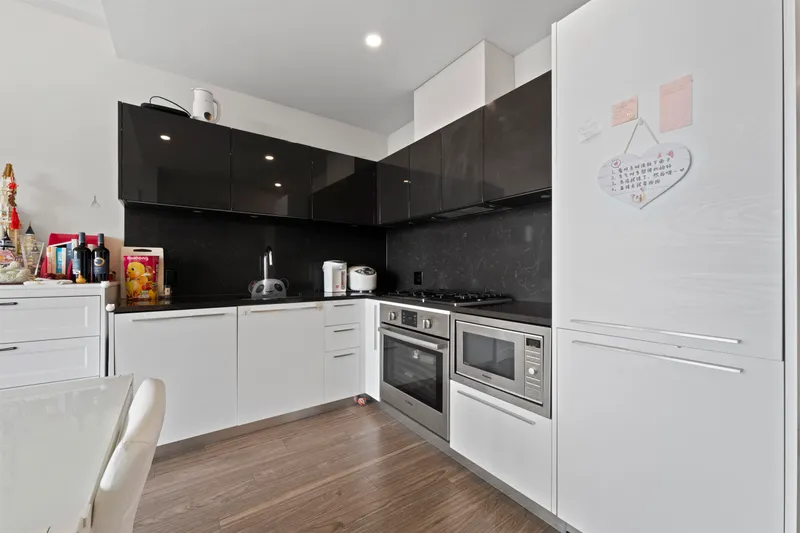 1206 6288 CASSIE AVENUE - photo 4 of 25