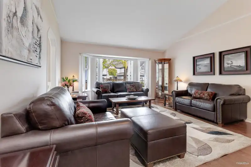 42 8567 164 STREET - photo 3 of 24
