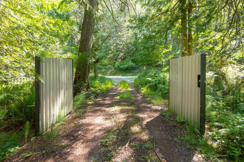 15140 PORLIER PASS ROAD - photo 4 of 25