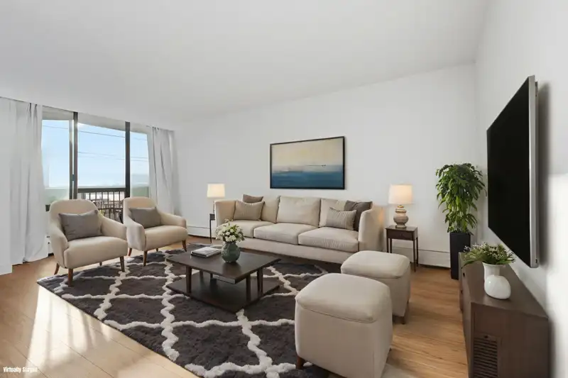 407 145 ST. GEORGES AVENUE - photo 1 of 29