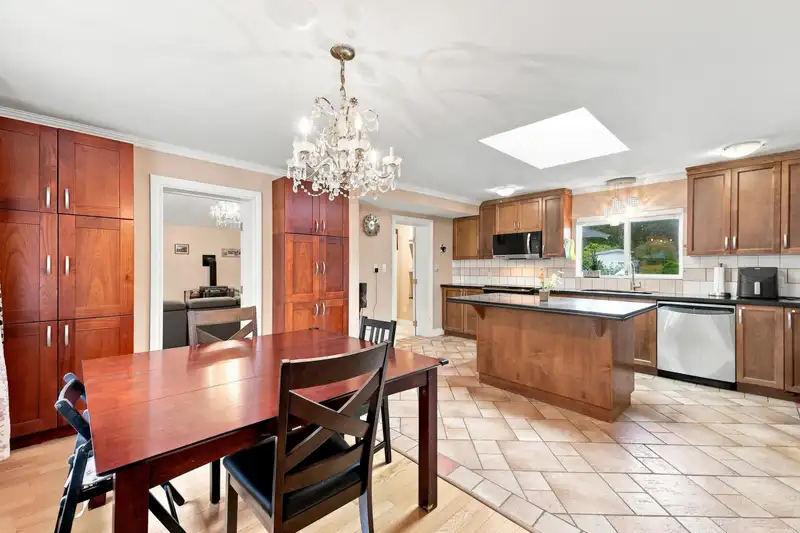 23055 132 AVENUE - photo 3 of 40