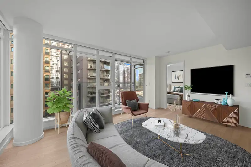 608 1351 CONTINENTAL STREET - photo 1 of 21
