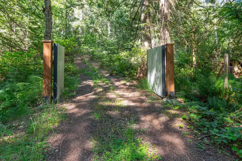 15140 PORLIER PASS ROAD - photo 3 of 29