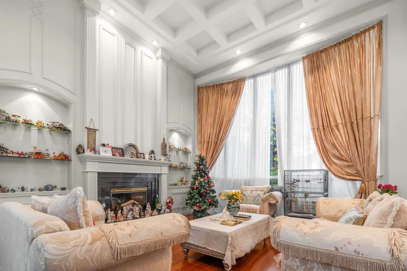 8540 SAUNDERS ROAD - photo 4 of 23