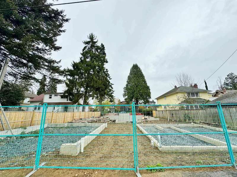 5769 HUDSON STREET - photo 1 of 2