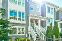 9 5311 ADMIRAL WAY - thumbnail 3
