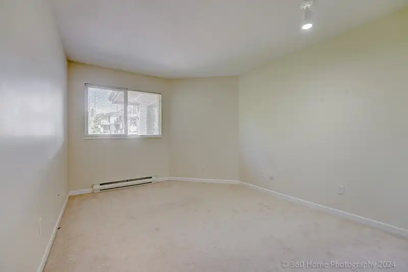 307 14998 101A AVENUE - photo 4 of 22