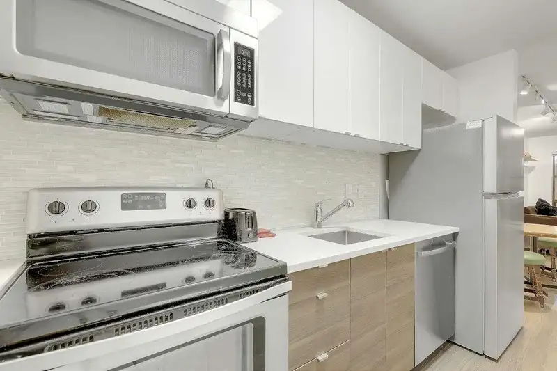 208 1106 PACIFIC STREET - photo 1 of 30