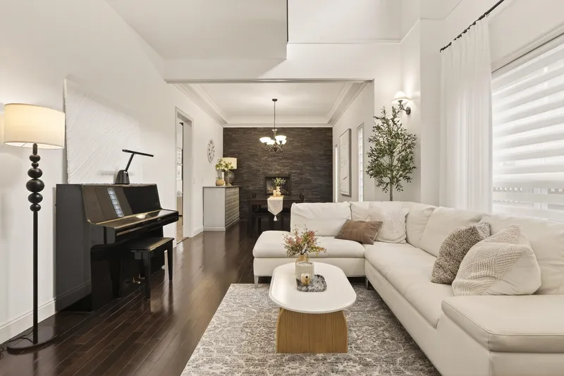 21657 92B AVENUE - photo 4 of 25