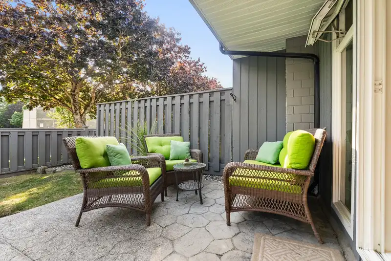 13 4460 GARRY STREET - photo 4 of 40