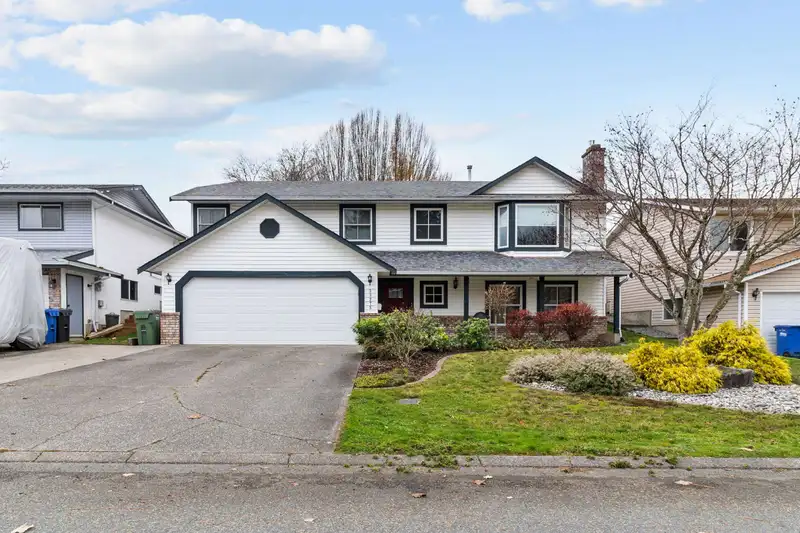 33275 MEADOWLANDS AVENUE - photo 2 of 40