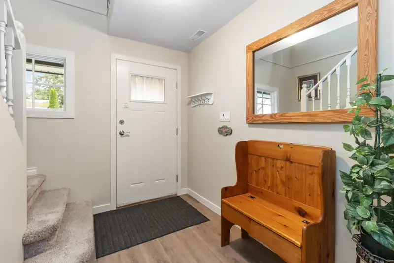 33275 MEADOWLANDS AVENUE - photo 4 of 40