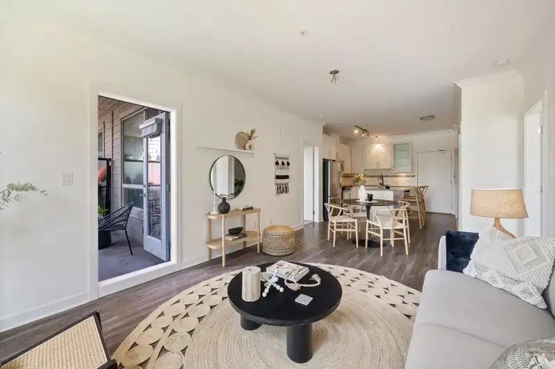 209 20861 83 AVENUE - photo 3 of 29