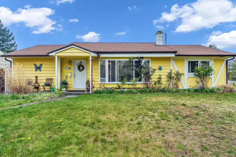 1219 SILVERWOOD CRESCENT - photo 1 of 25
