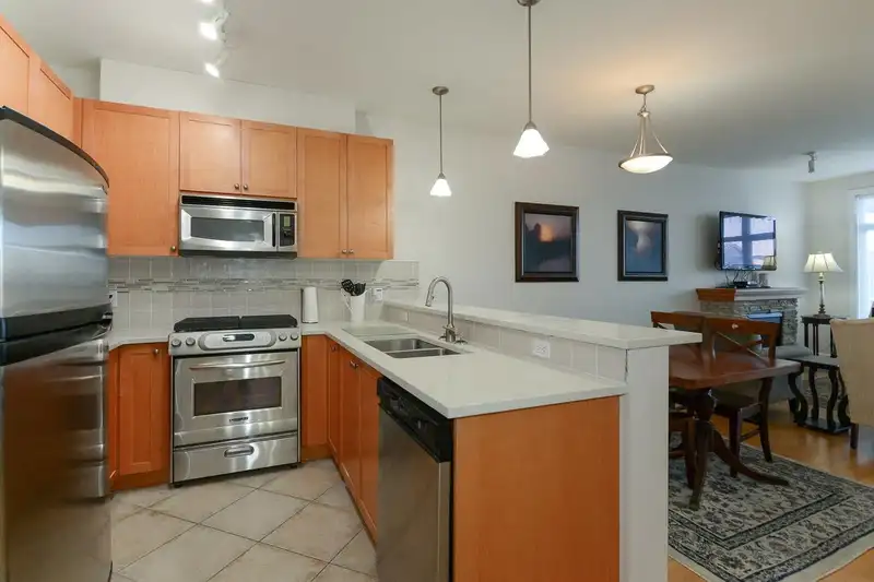326 4280 MONCTON STREET - photo 3 of 29