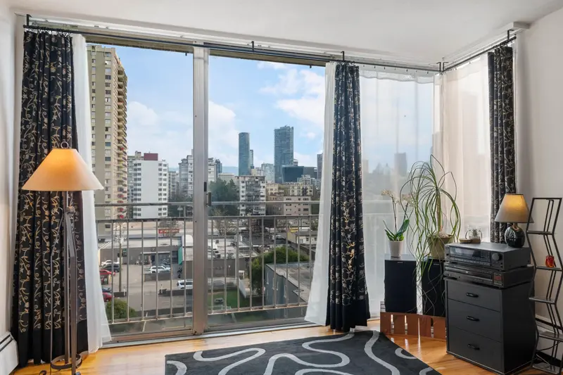 906 1250 BURNABY STREET - photo 4 of 25