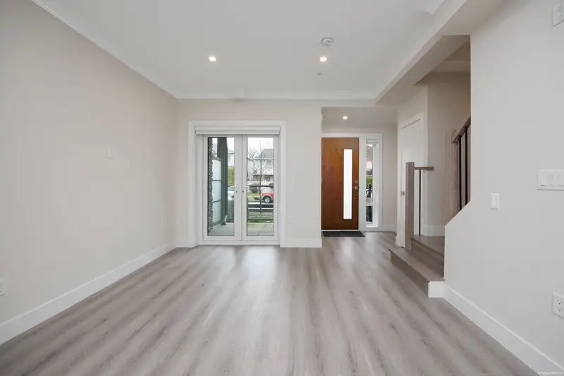 8339 FRENCH STREET - photo 2 of 21