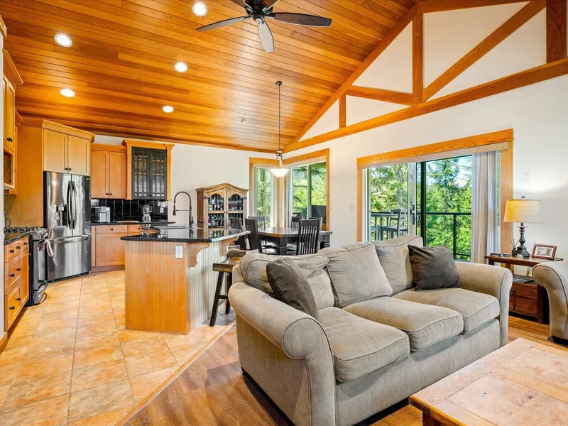 2314 CAYLEY CLOSE - photo 3 of 25