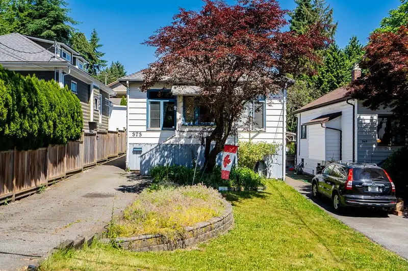 373 KEARY STREET - photo 2 of 30