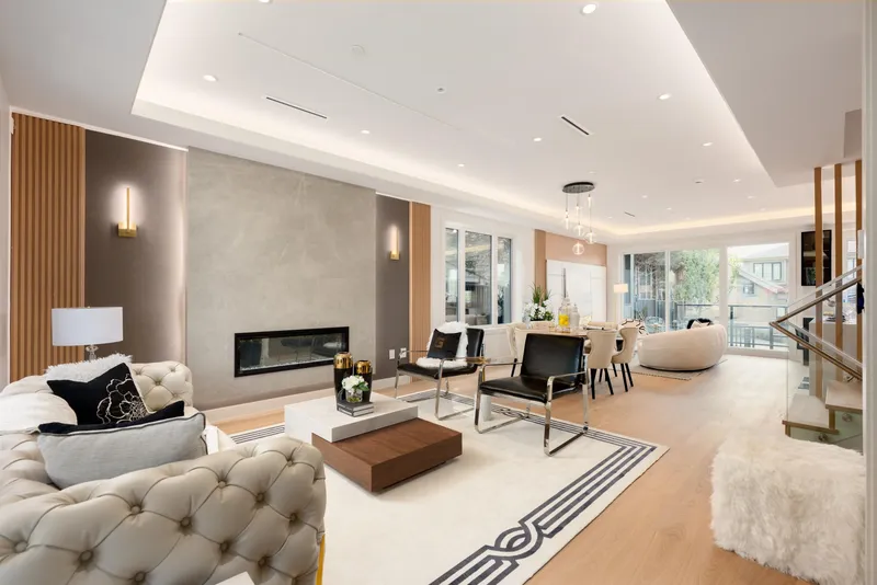 2020 NANTON AVENUE - photo 2 of 25