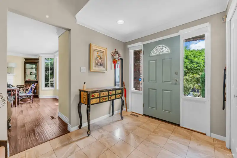 5155 ALDERFEILD PLACE - photo 4 of 28