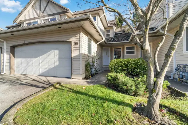 96 758 RIVERSIDE DRIVE - photo 1 of 39