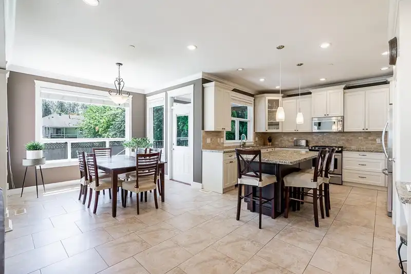 2308 MARSHALL AVENUE - photo 3 of 40