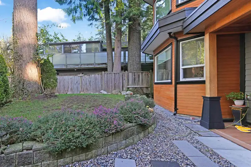 4990 CAPILANO ROAD - photo 1 of 16